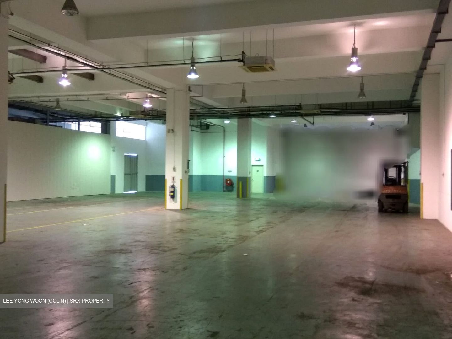 International Road (D22), Warehouse #556664991